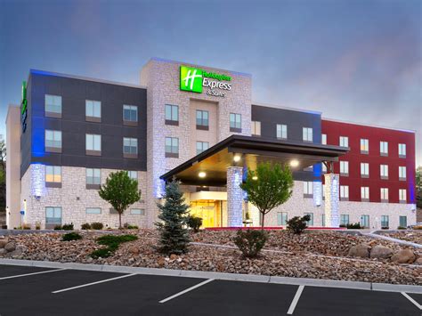 holiday inn and express and suites|holiday inn express suites price.